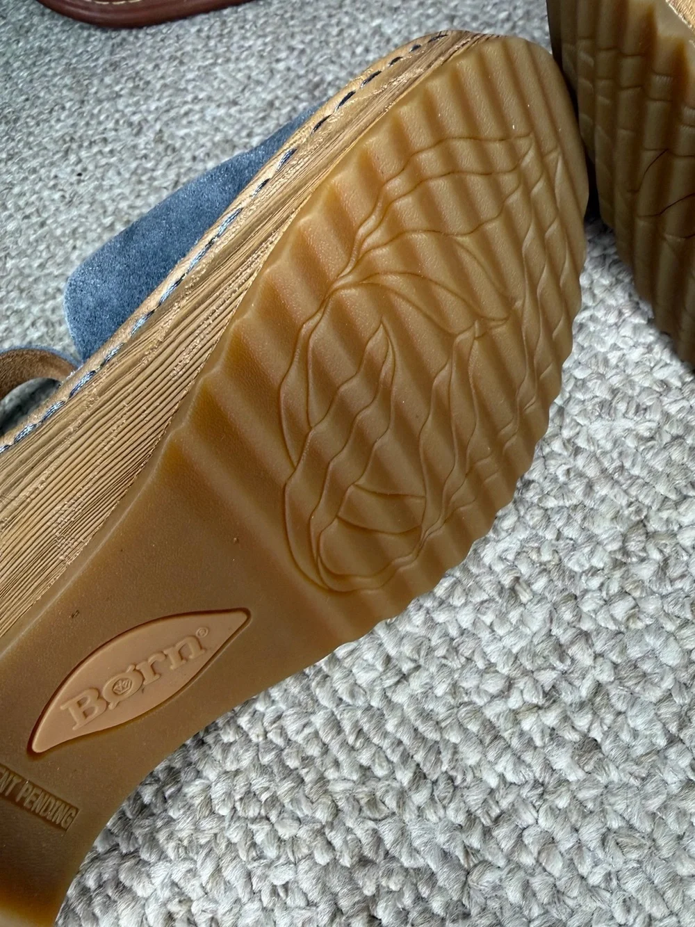NWOT Born Nellie leather wedges